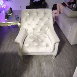Diamond Living Room Chair 
