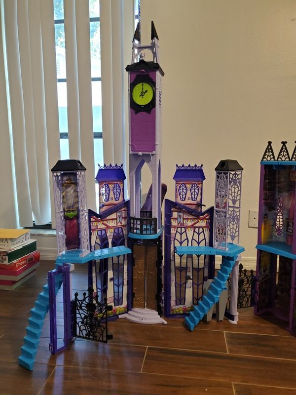 Monster high doll house for Sale in Tampa, FL OfferUp