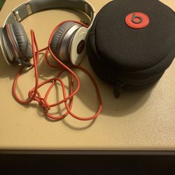 Old Model Beat’s Head Phones 