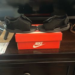 Nike Sunray Adjust Sandals