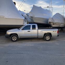Dodge Dakota 2005