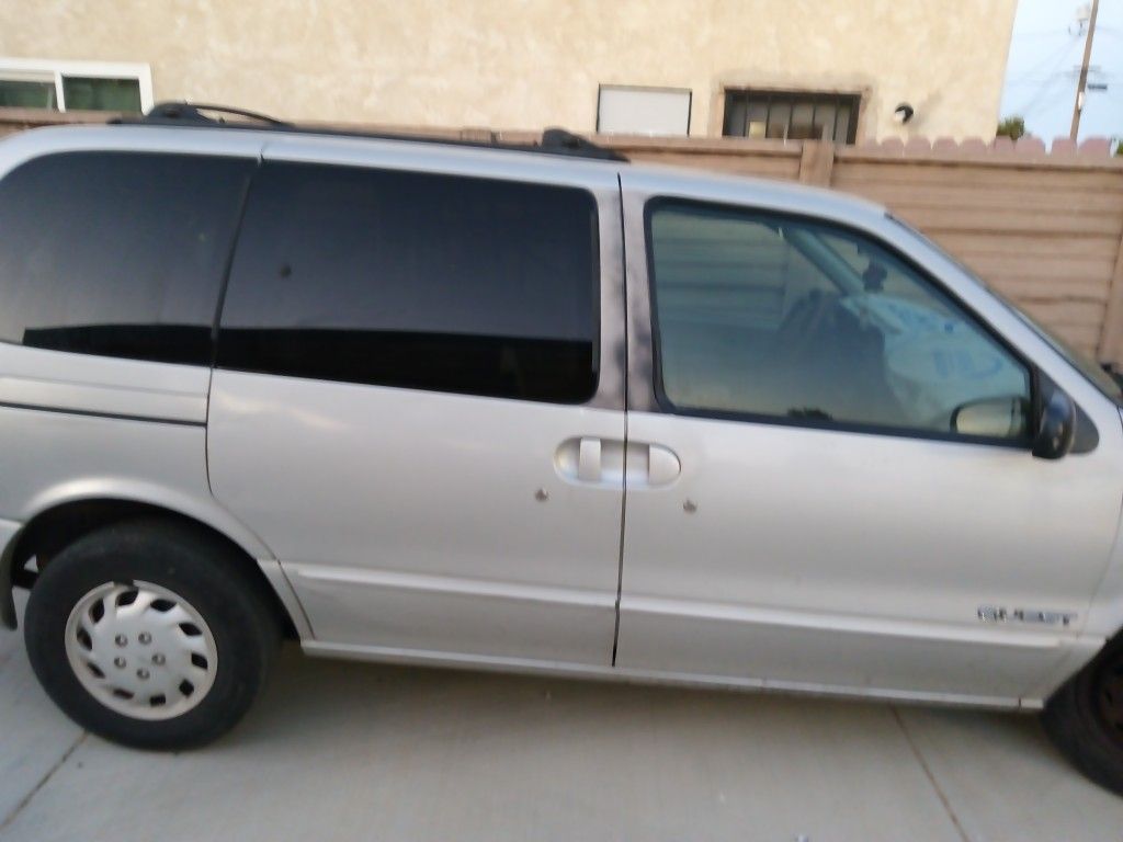 1998 Nissan Quest
