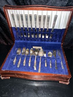 Silver plated silverware!!!40$