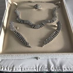 Selver Set With ring