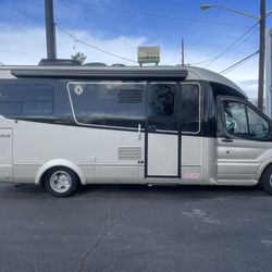 USED 2020 LEISURE TRAVEL WONDER 24RTB MOTOR HOME CLASS B+ DIESEL