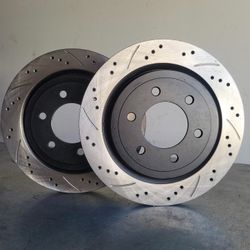 2018 LINCOLN NAVIGATOR REAR DRILLED AND SLOTTED ROTORS PAIR BLACK COATED