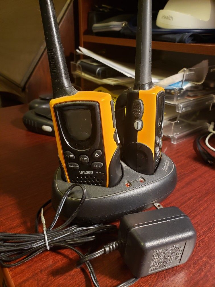 Uniden GMR1838-2CK Two Way Radios
