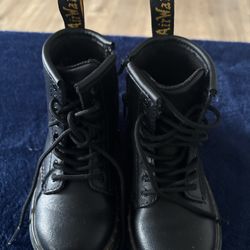 8c toddler Dr Martens