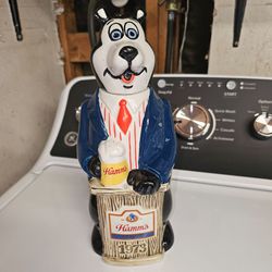 Vinatge 1973 hamms beer decanter EMPTY.