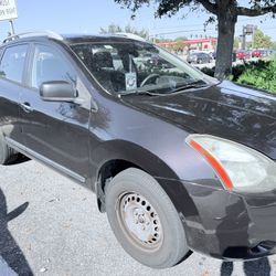 Nissan Rogue Sport Select 