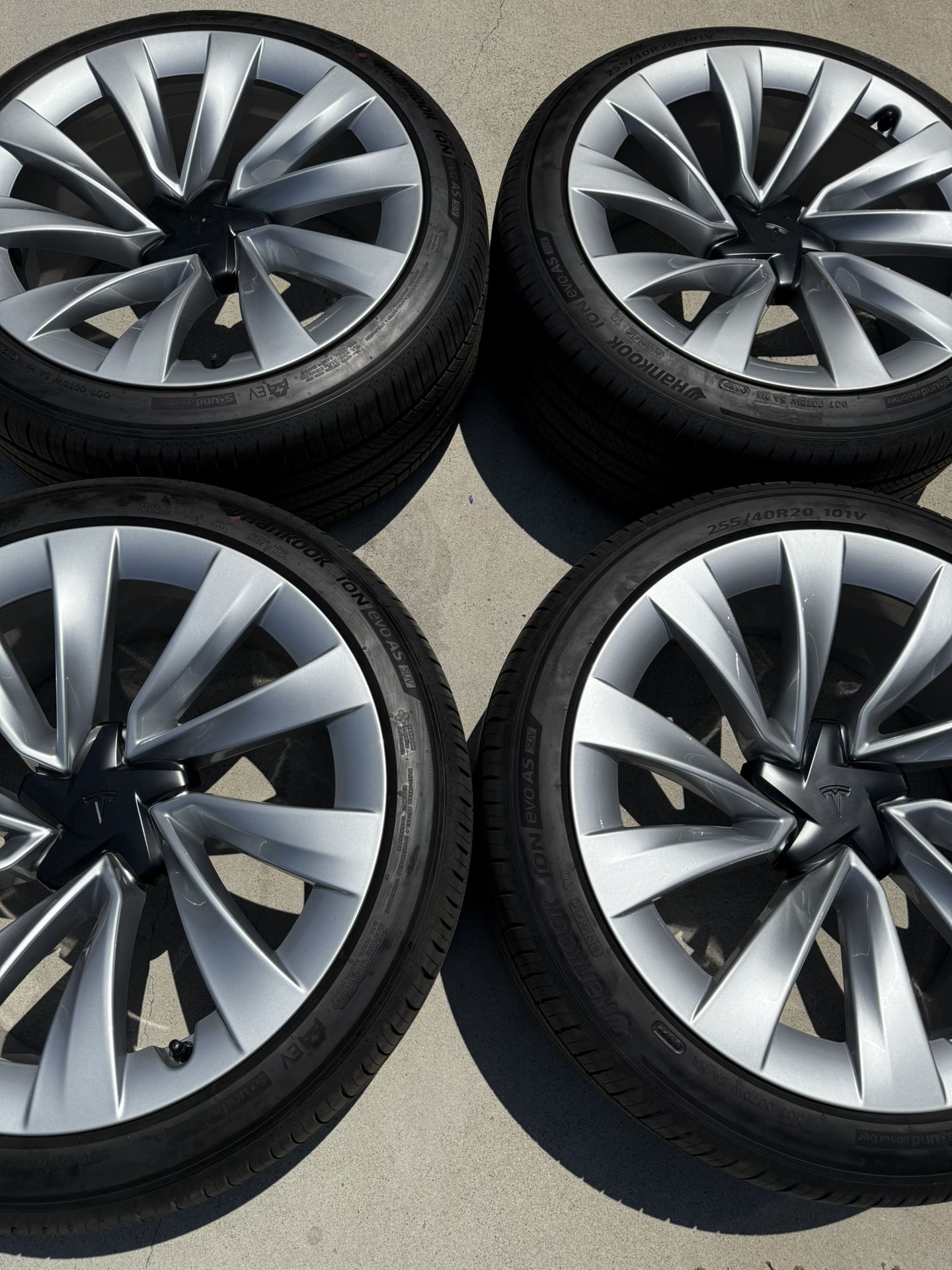 Tesla Model Y Rims 20