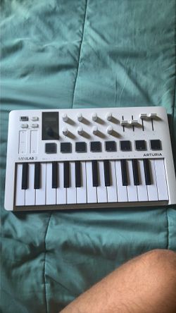 Arturia Minilab3