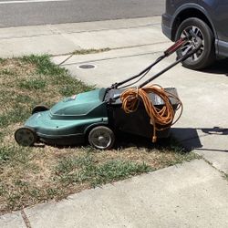  Craftman electric lawnmower works perfect very good condition