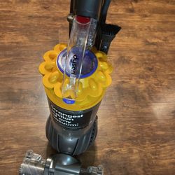 Dyson Vacuum 
