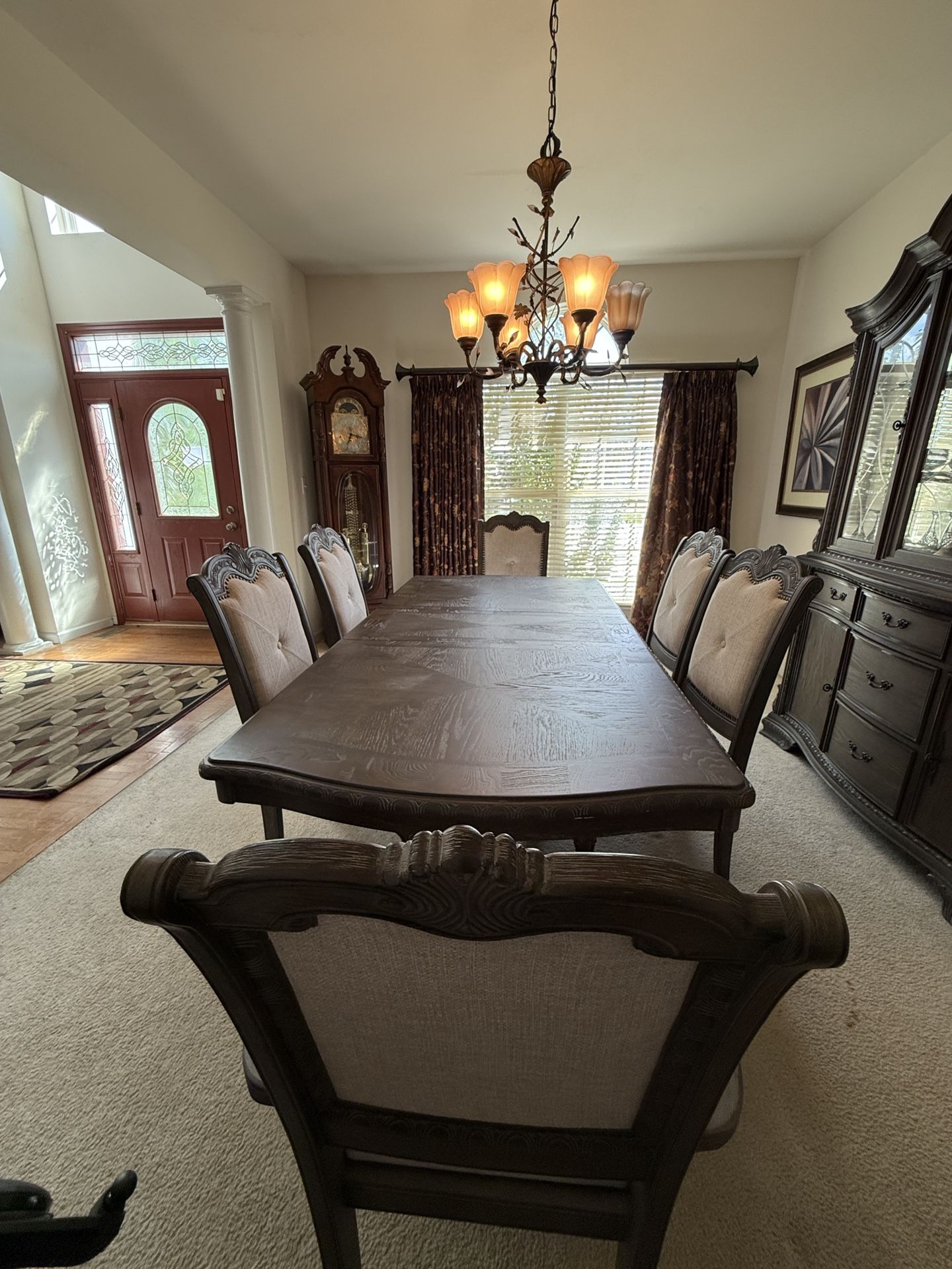 Luxury Wooden Dining Room Set