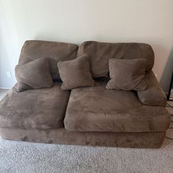 Free Couch 