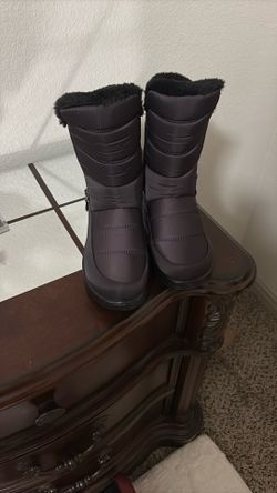 Snow Boots