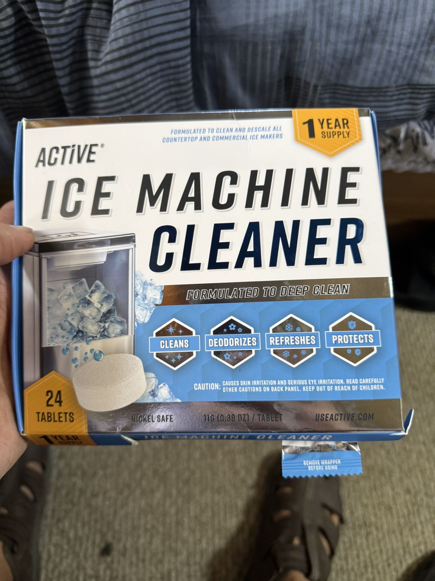 Portable icemaker/camping/hunting/RV/handyman/