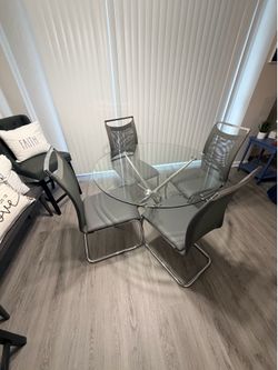 Dining set