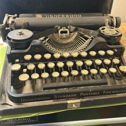 Antique Underwood Portable Typewriter ( Not Working)
