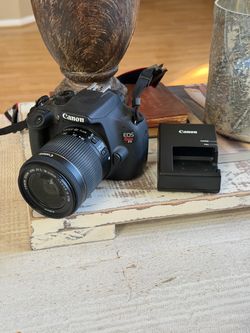 Canon EOS Rebel T5 with EF-S 18-55mm IS STM Lens