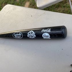 Ivan Pudge Rodriguez Louisville Slugger Promotional Bat Texas Rangers MVP 1999