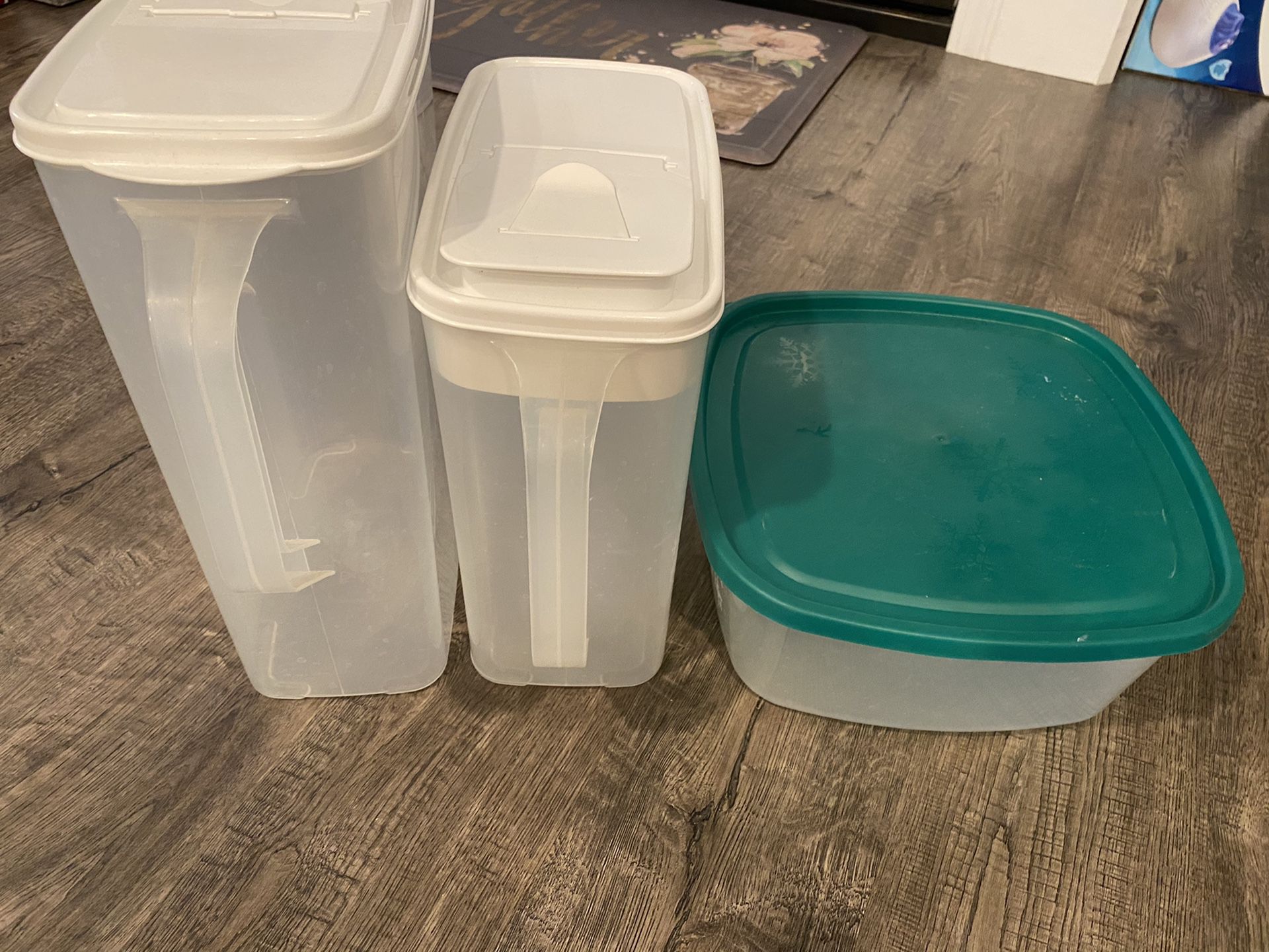 Kitchen/pantry storage containers