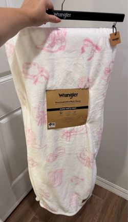 Wrangler bow and boots bow theme blanket🤠🎀