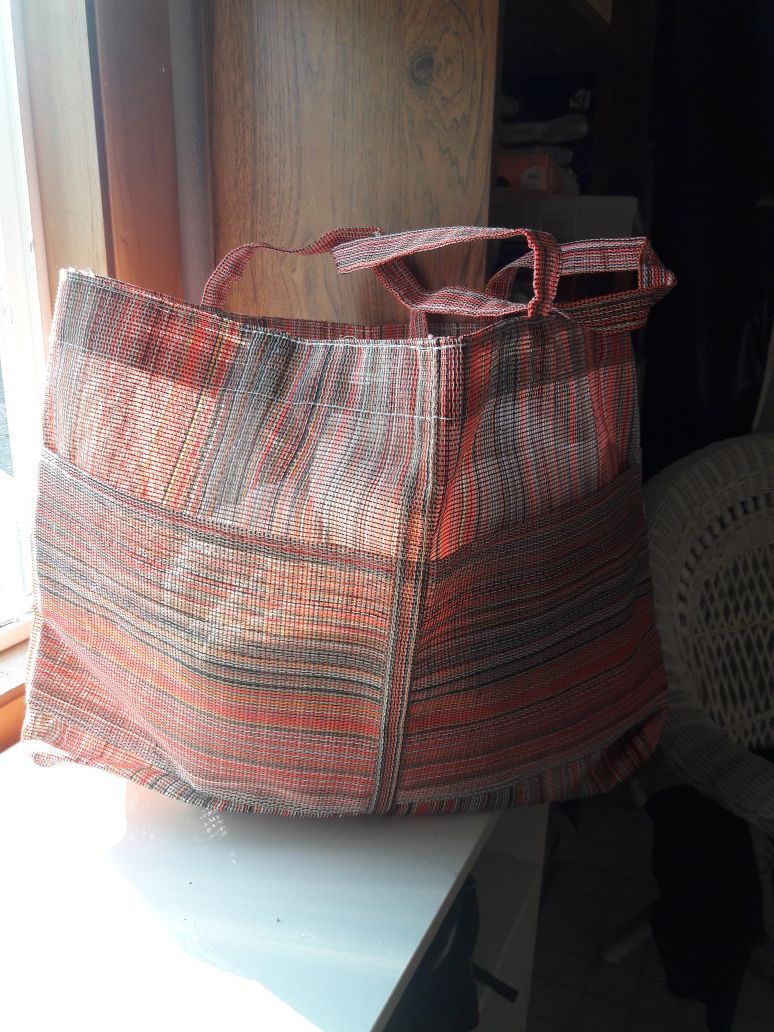 Extra large tote bag like new condition
