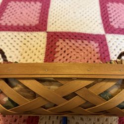 Gerald E Henn Diamond Weave Bread Basket, 13 1/2” X 8 1/2” X 4”
