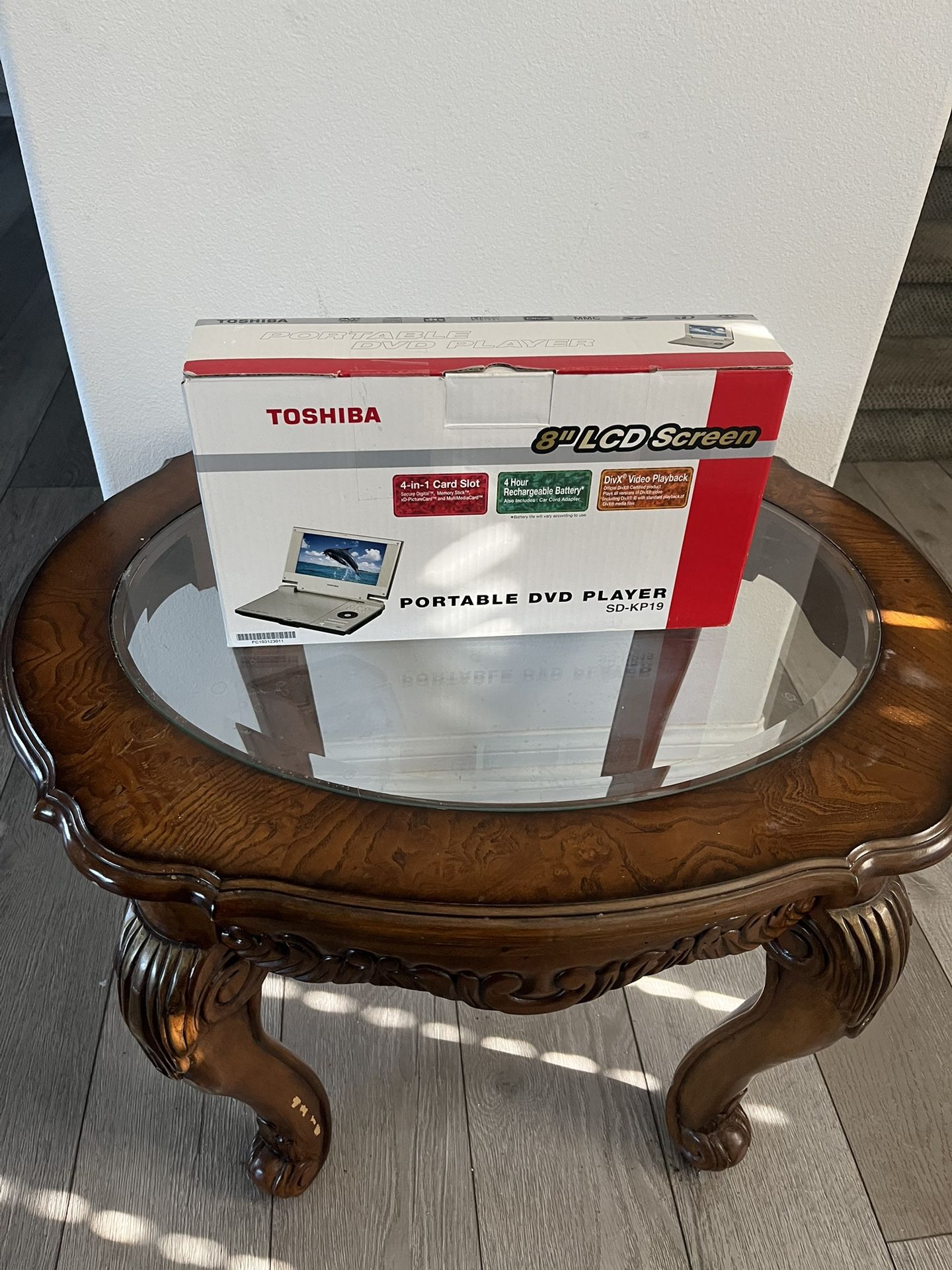 Retro Toshiba Portable DVD Player SD-KP19 Brand New Sealed 8” LCD Screen