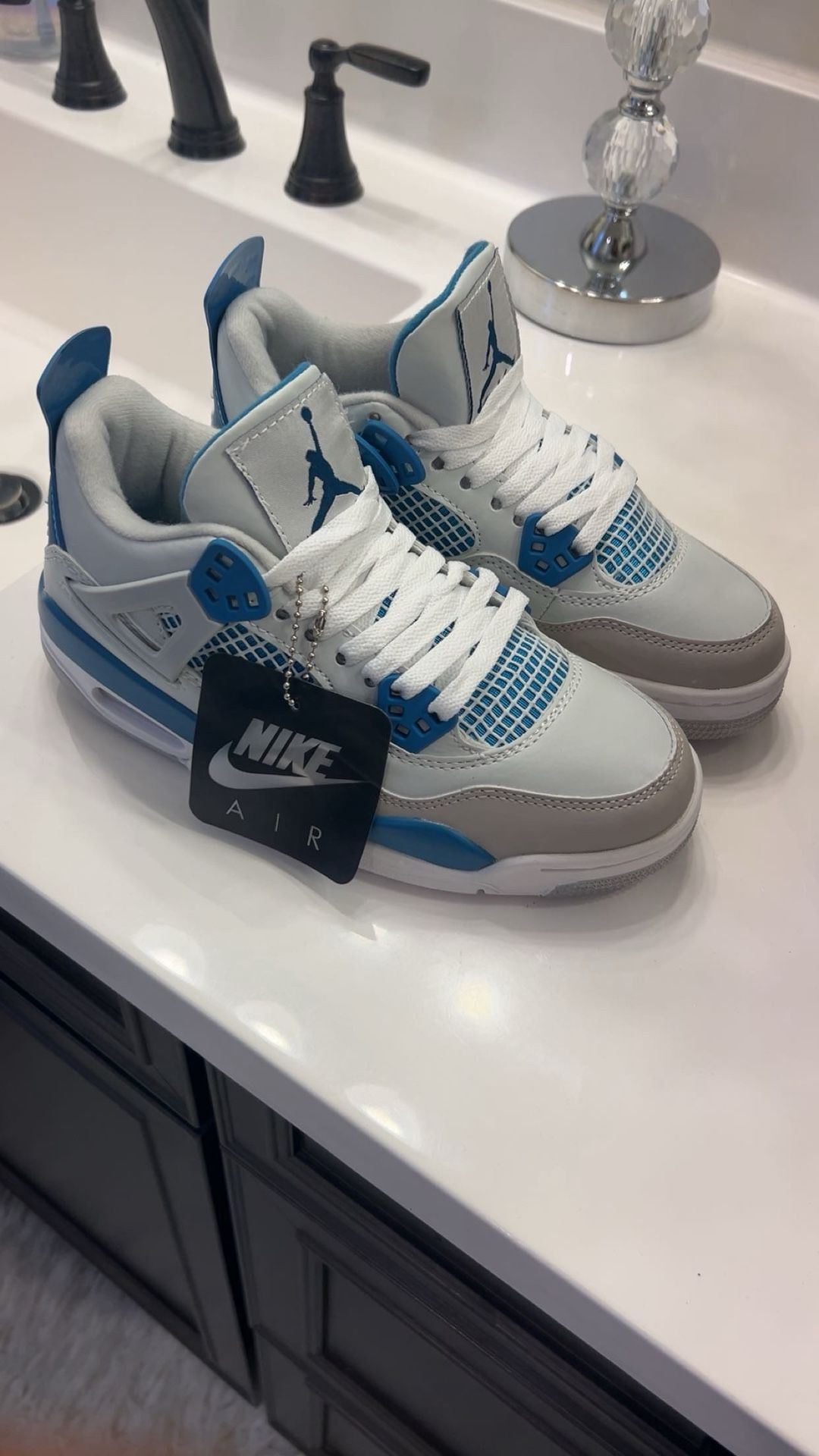Jordan 4