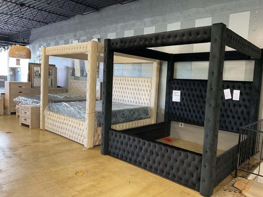 Queen Size Canopy Bed Frame $999, King Size Canopy Bed Frame $1199Extra Discount Code RSG
🔥🔥 Mention OfferUp for this Special Price!!