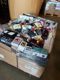Mixed small stuff pallets