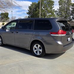 2011 Toyota Sienna
