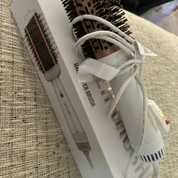 Beauty Creations Hair Dryer Brush 