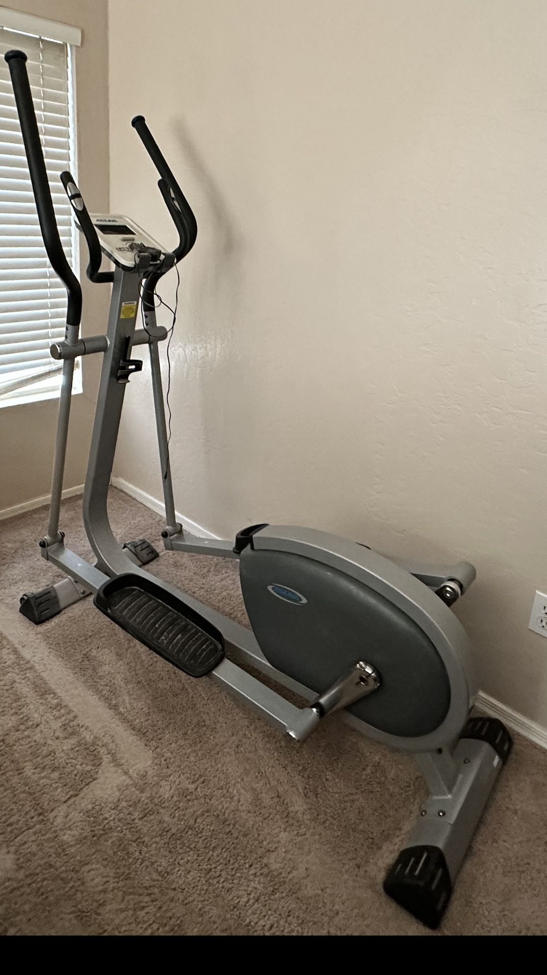 ASUNA ELLIPTICAL MACHINE - REDUCED