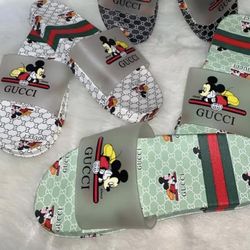 gucci slides disney  Size 6 