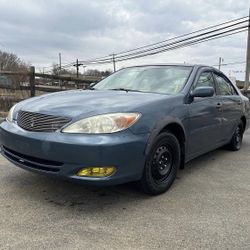 Toyota Camry 