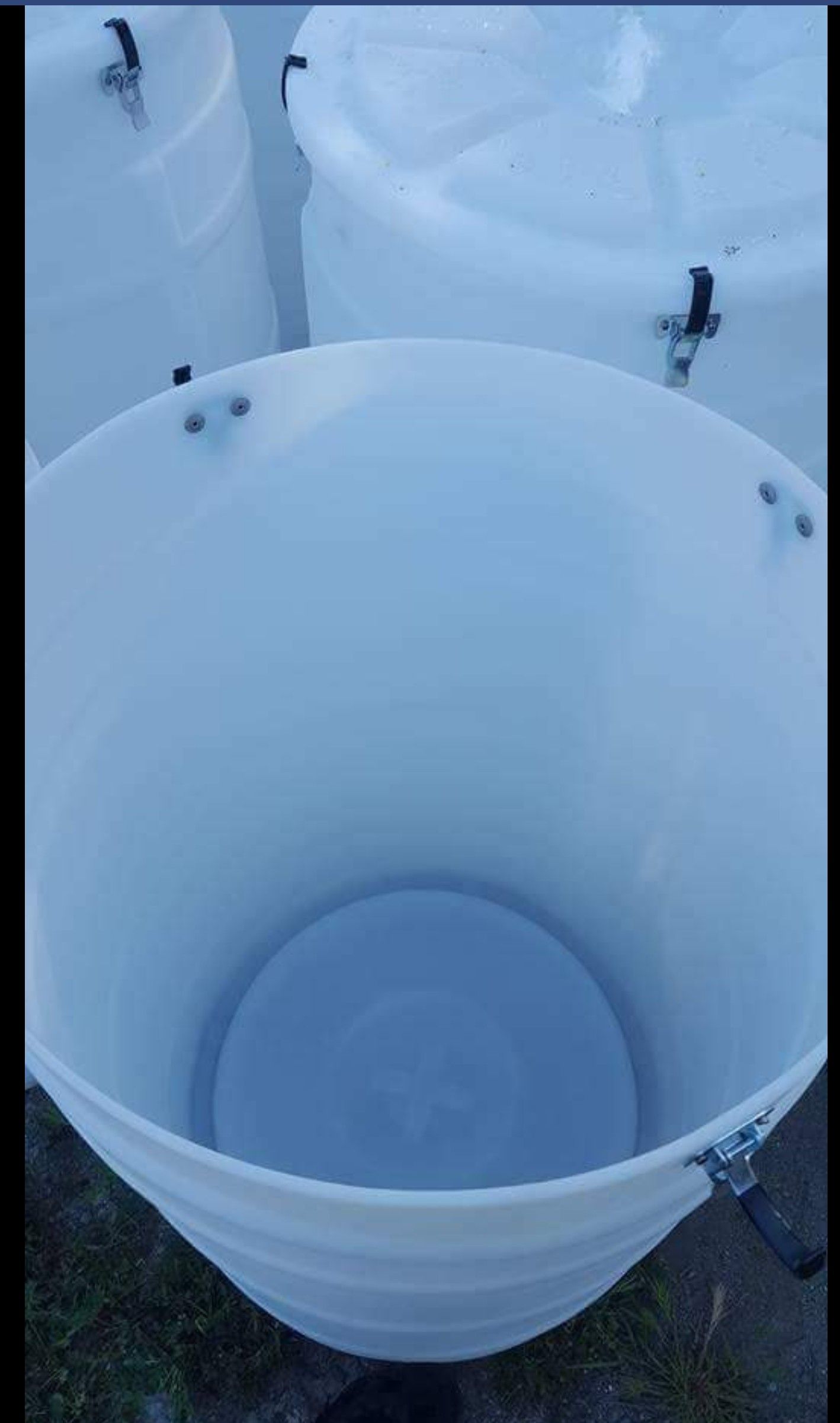 55 gallon super clean food grade barrel with latching lid... GREAT FOR
