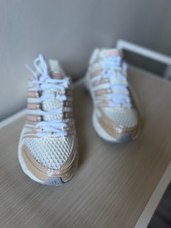 Adidas  size 8