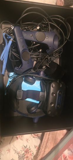 HTC VIVE PRO VR HEADSET