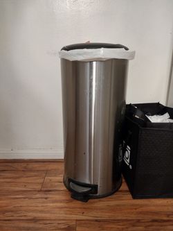 Foot pedal Trash Can