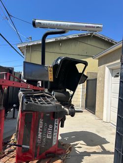 Wheel balancer