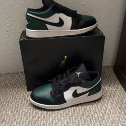 Air Jordan 1 Green Toe Size 7y