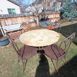 Round Dinner Dining Table w 4 chairs 4' long 29.5" high