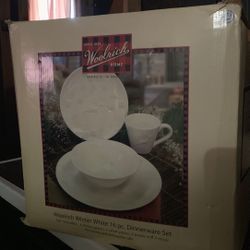 Christmas Decorative Dinnerware