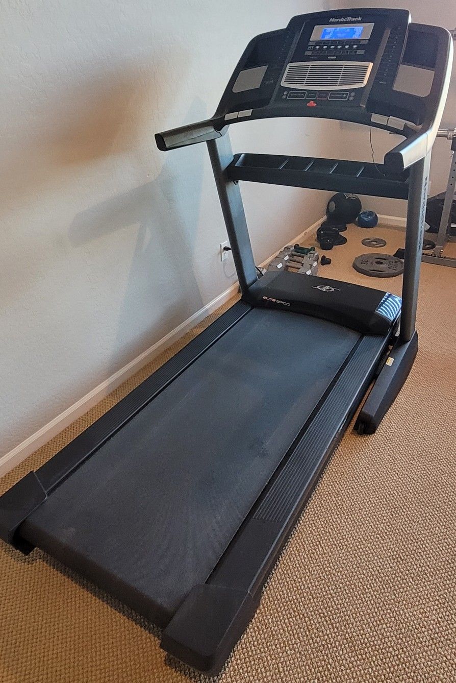 NordicTrack Elite 3700 Treadmill