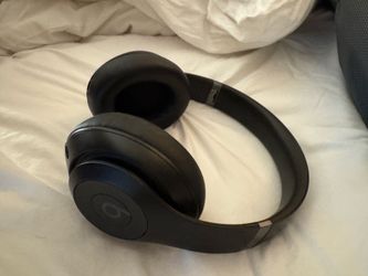Beats Studio Pro