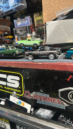 1/64 Scale M2 Machines 